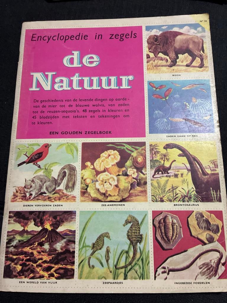 Encyclopedie in zegels: De Natuur - Een Gouden Zegelboek, Ophalen of Verzenden, Gelezen, Natuur algemeen