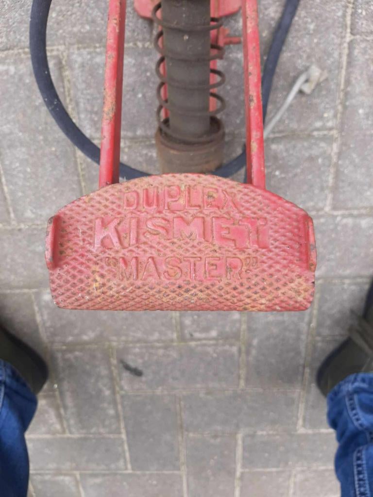 Antieke voetpomp van het merk KISMET MASTER., Ophalen of Verzenden