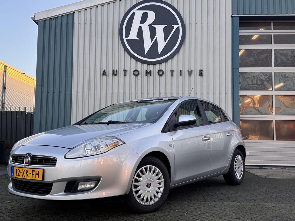 Fiat Bravo 1.4 Dynamic Airco / Cruise Lage km stand en zeer, Voorwielaandrijving, Gebruikt, Zwart, 4 cilinders
