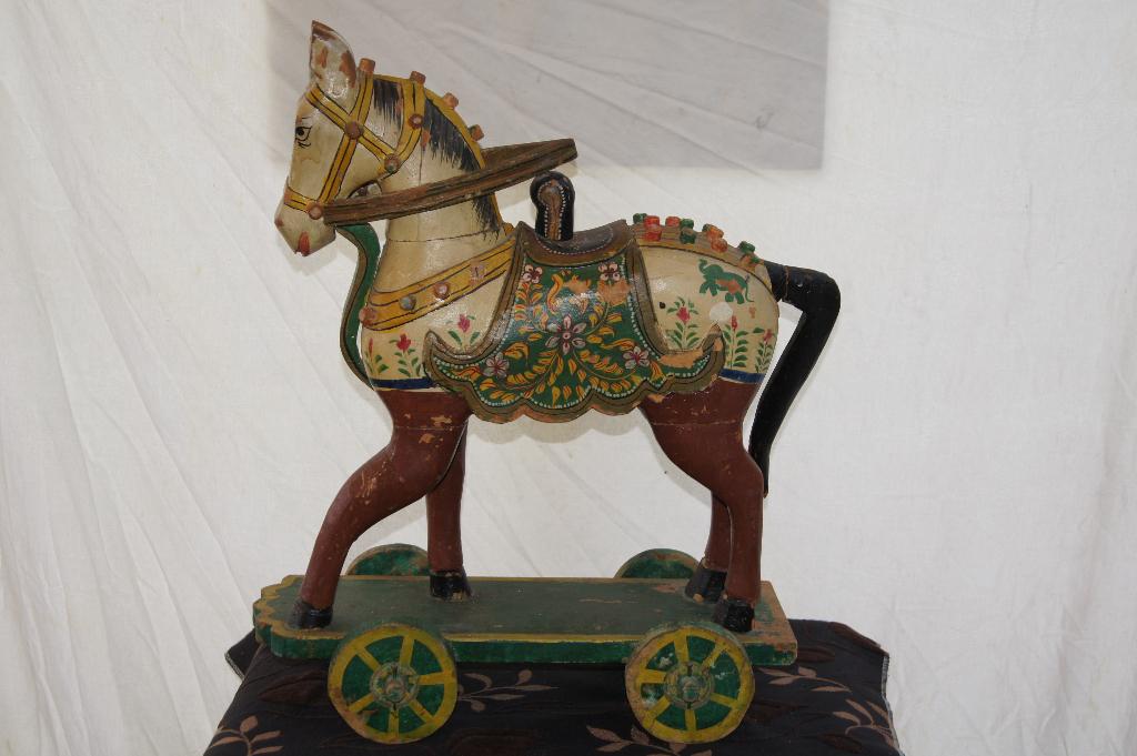 Houten paard op wielen, Ophalen of Verzenden