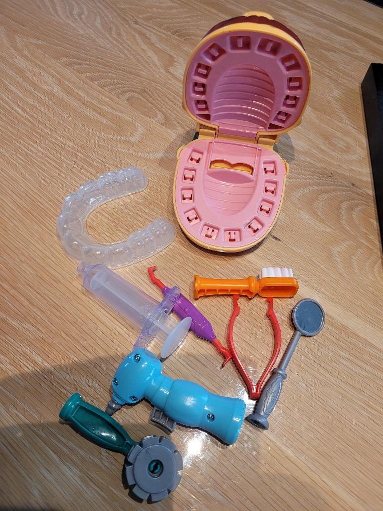 kleien tandarts, Ophalen of Verzenden, Zo goed als nieuw, Knutselen