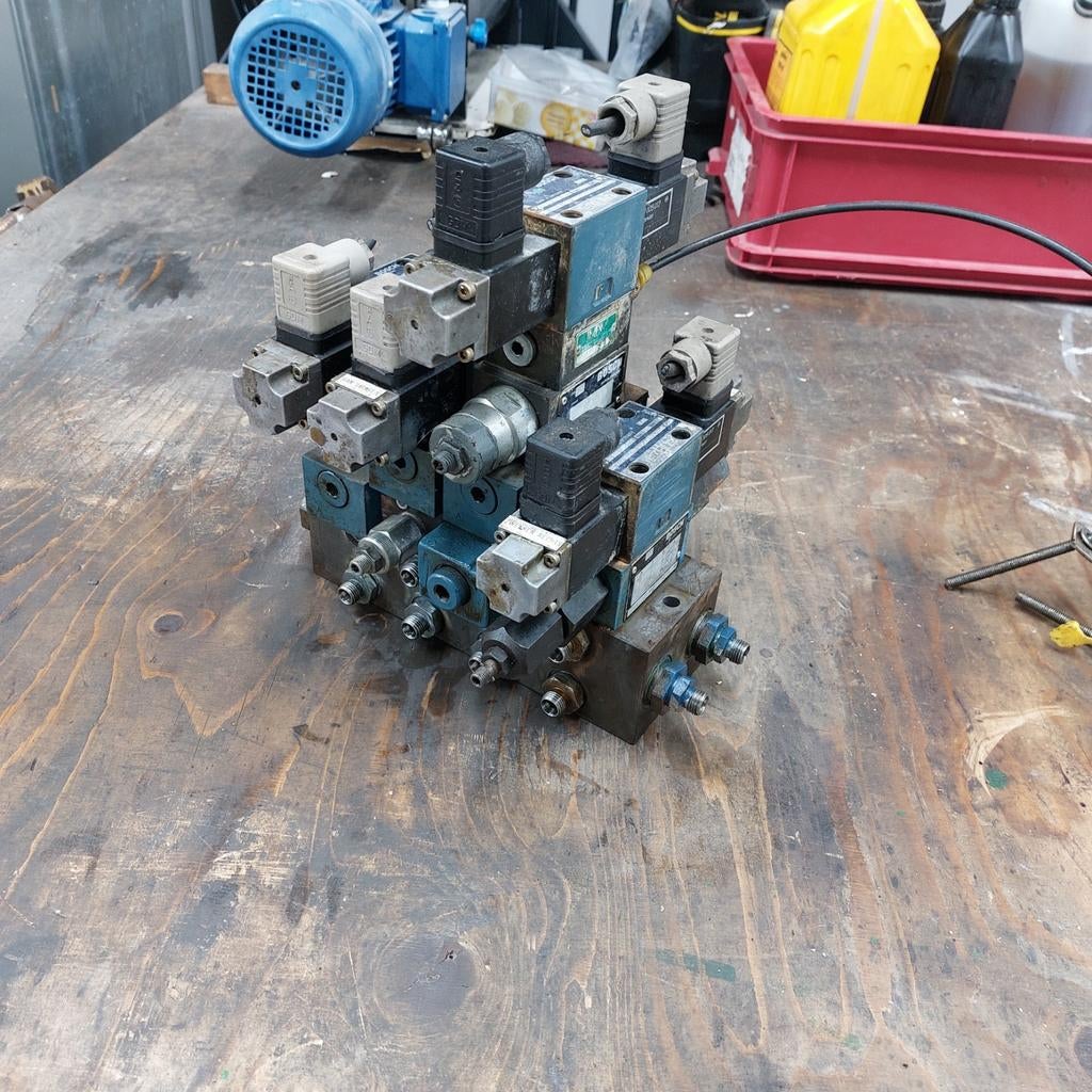 Hydraulisch ventielenblok - Bosch rexroth, Ophalen
