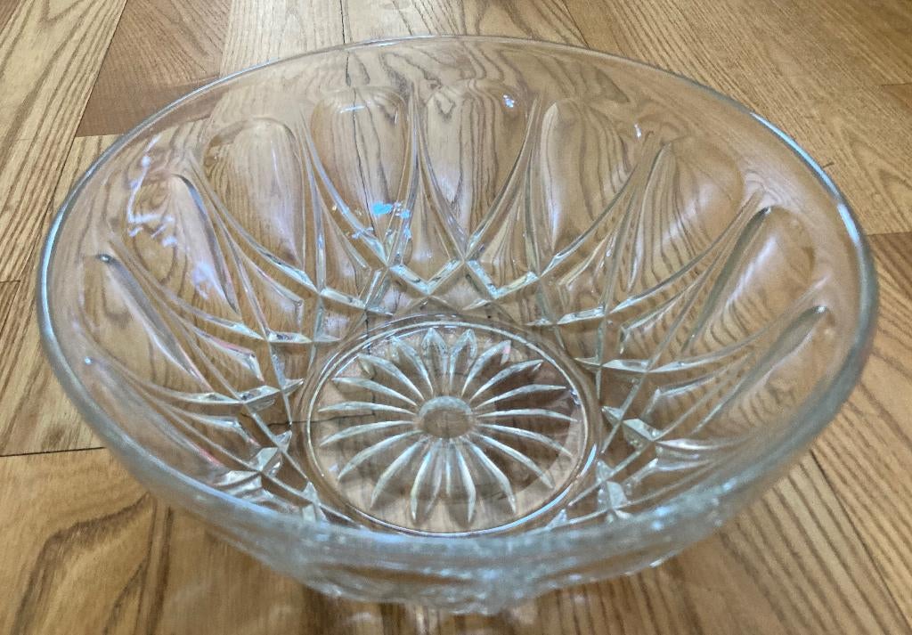 Schaal glas met reliëf doorsnee 20 cm vintage, Schaal, Rond, Ophalen of Verzenden, Glas