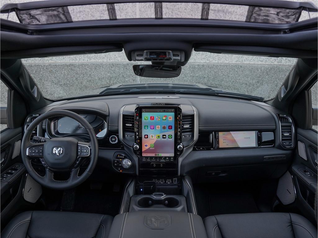 Dodge Ram 1500 Sport Night Edition 3.0 STT 420pk CrewCab |Pa, Auto's, Automaat, Zwart, 24 maanden, Zwart