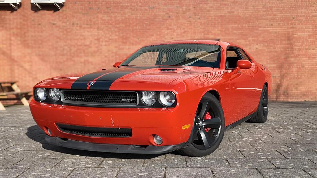 Dodge Challenger SRT 6.1L V8 432PK 2010, Auto's, Dodge, Automaat, Gebruikt, 8 cilinders, 6100 cc