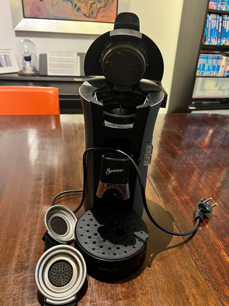 Senseo koffie apparaat + 2 bussen, Ophalen of Verzenden, Zo goed als nieuw, Koffiemachine