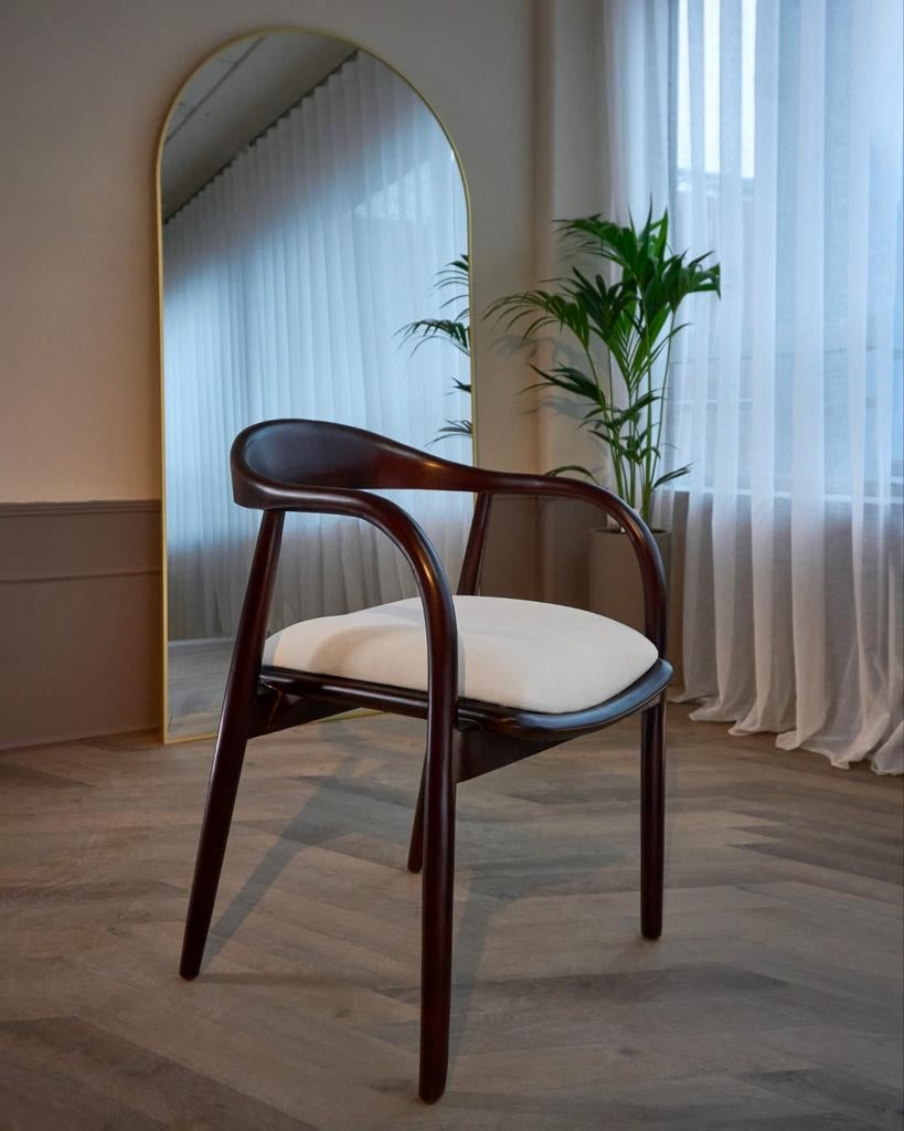 Nieuwe beukenhout stoelen (32 stuks)- bouclé -massief hout, Antiek en Kunst, Antiek | Meubels | Stoelen en Banken, Ophalen of Verzenden