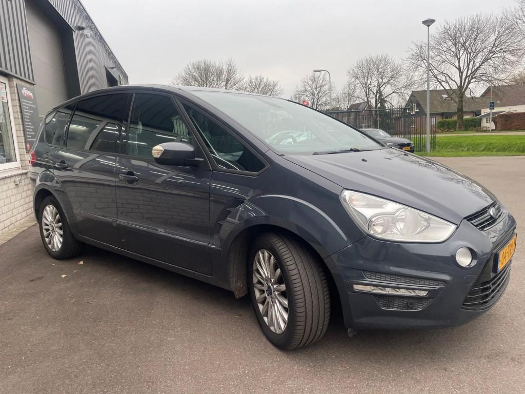 Ford S-MAX 1.6 ECOB. TREND BNS Trekhaak  Navi  PDC  Cruise C, Voorwielaandrijving, 1596 cc, 4 cilinders, Origineel Nederlands