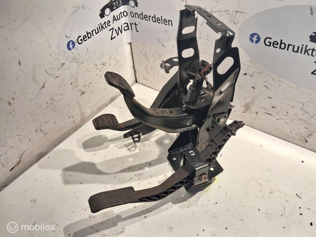 Pedalenset Vw Golf III 1.6 ('91-'97) 1H1721115L, Auto-onderdelen, Gebruikt, Volkswagen, Ophalen of Verzenden, Volkswagen