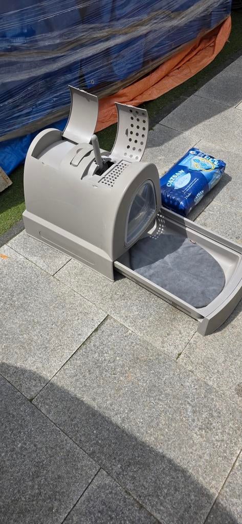 Kattenbak plus Catsan Smartpack 9 keer 2 stuks!, Ophalen