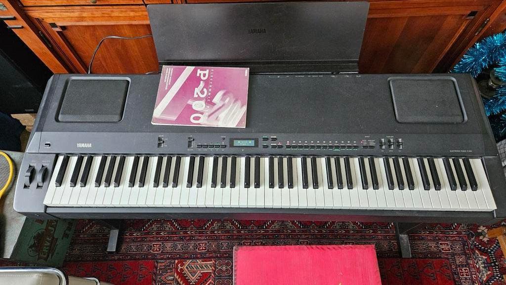 Yamaha P-200 digitale piano., Muziek en Instrumenten, Piano's, Ophalen, Gebruikt, Zwart, Digitaal