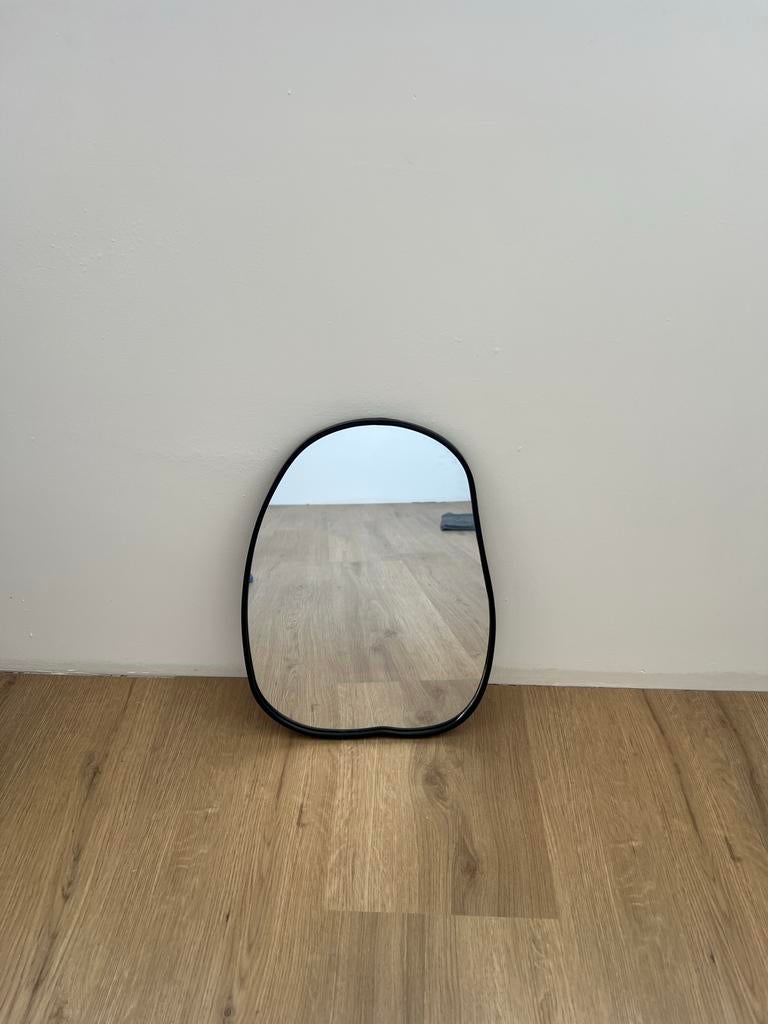 Organische spiegel, Huis en Inrichting, Woonaccessoires | Spiegels, Minder dan 50 cm, Ophalen of Verzenden, Zo goed als nieuw