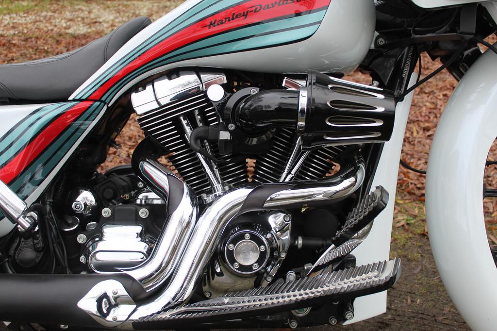 Harley-Davidson Road Glide FLTRXS Roadglide Special Bagger - foto 2