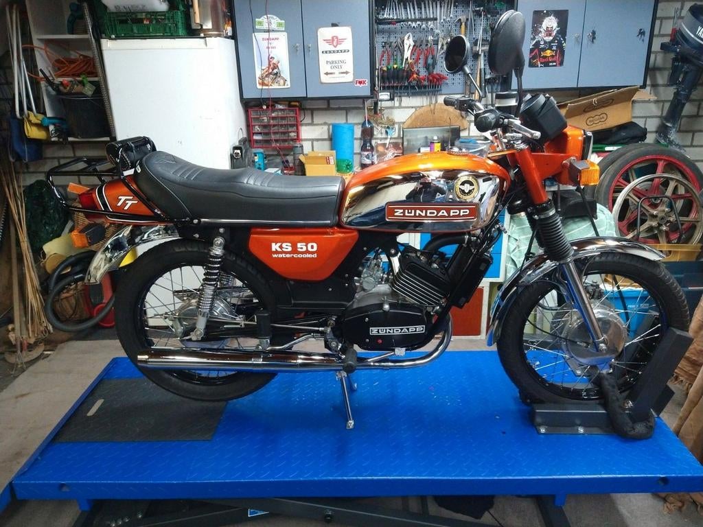 Zündapp brommer 529 5 bak waterkoeling, Fietsen en Brommers, Brommers | Oldtimers, Ophalen, Overige merken