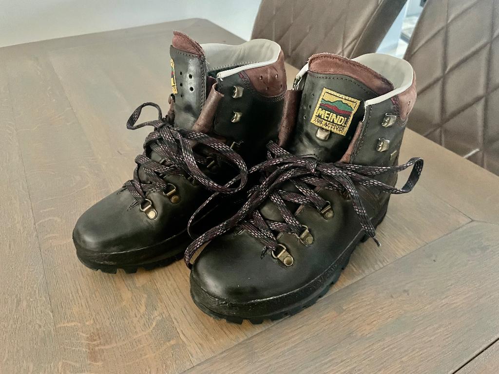 MEINDL WANDELSCHOENEN cat. B / C - maat 39 - WD014, Sport en Fitness, Bergsport en Wandelen, Gebruikt, Schoenen, Ophalen of Verzenden