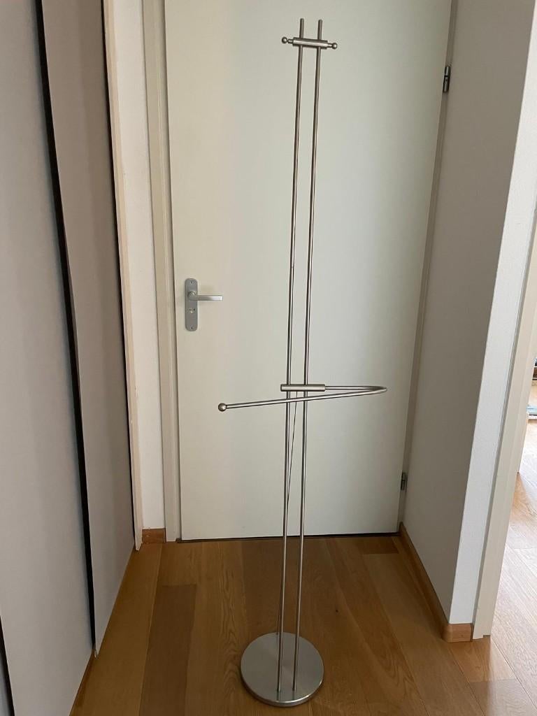 Moderne Dressboy, Ophalen, Zo goed als nieuw