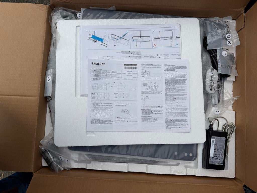 Samsung Auto Rotating Wall Mount VG-ARAB43WMT Nieuw in doos!, Ophalen, Nieuw