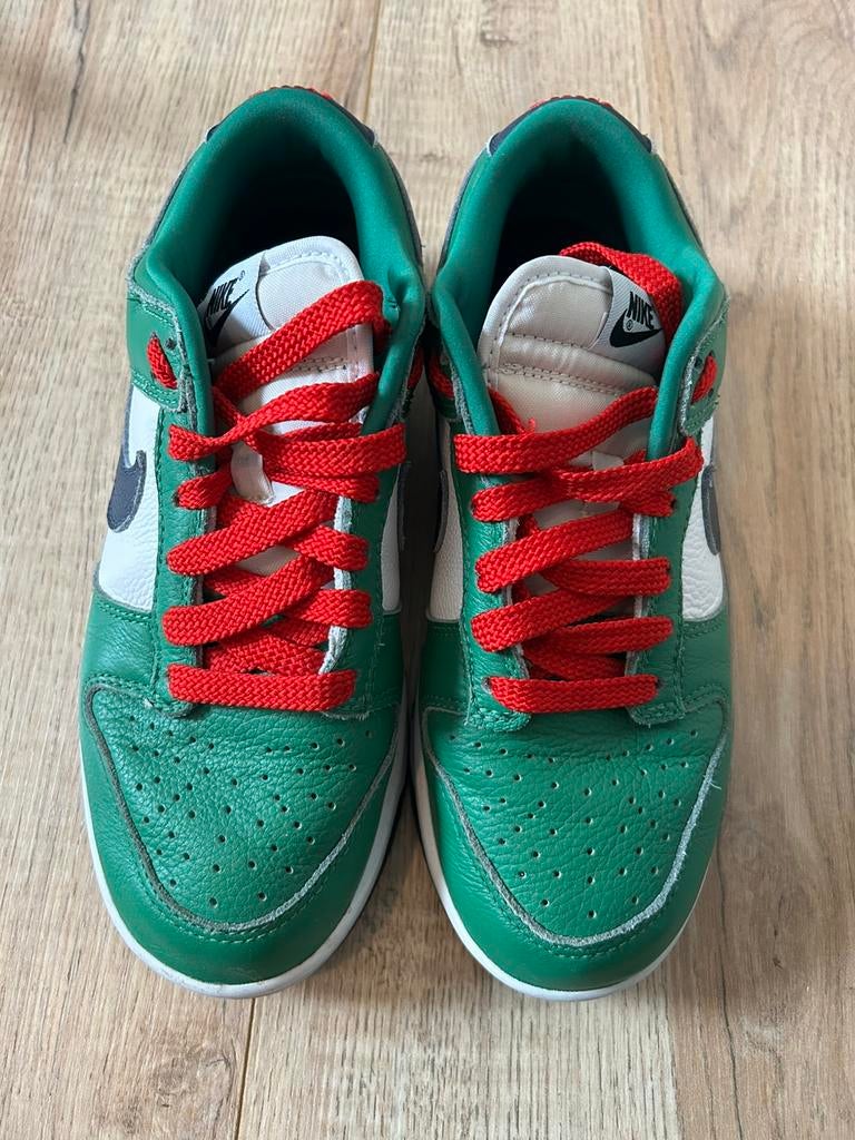 Nike Dunk Low maat 38– groen/wit met rode veters, Ophalen of Verzenden, Zo goed als nieuw