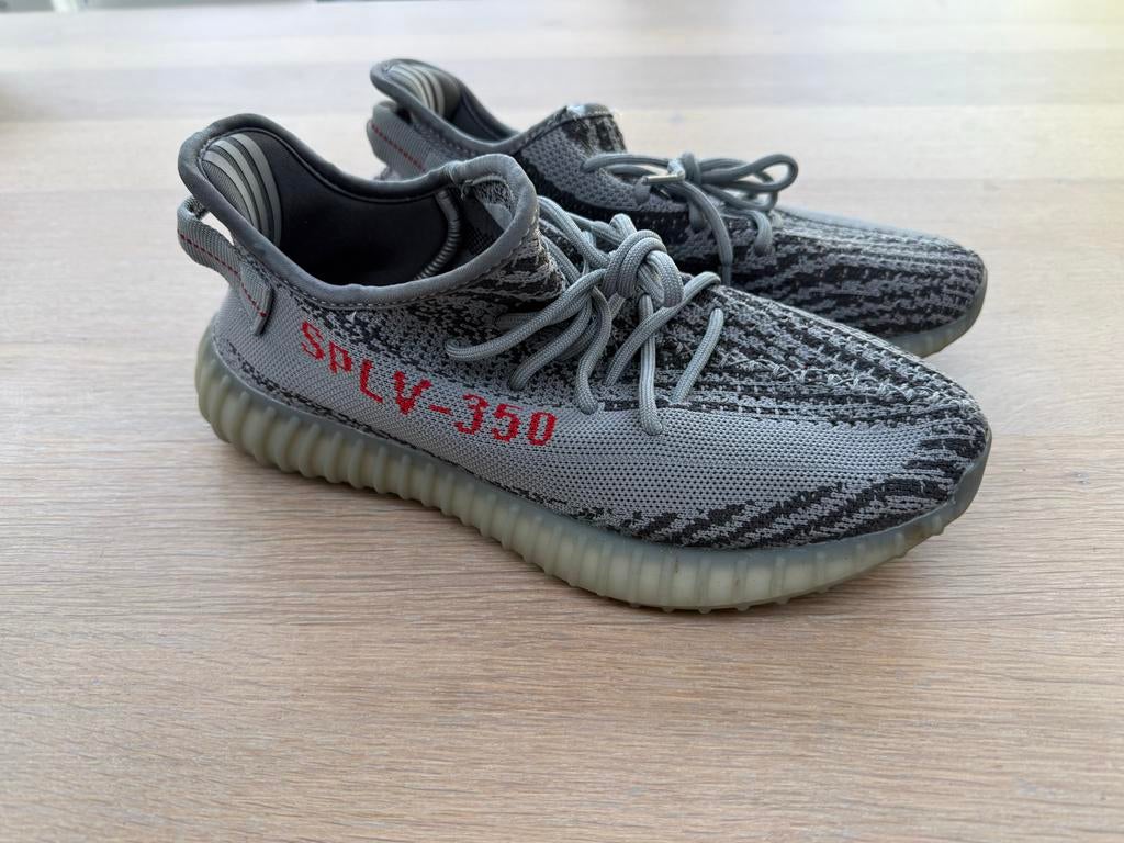 Adidas Yeezy Boost 350 V2 Beluga 2.0 - Maat 42 (US 8.5), Kleding | Heren, Schoenen, Overige kleuren, Ophalen of Verzenden, Sneakers of Gympen