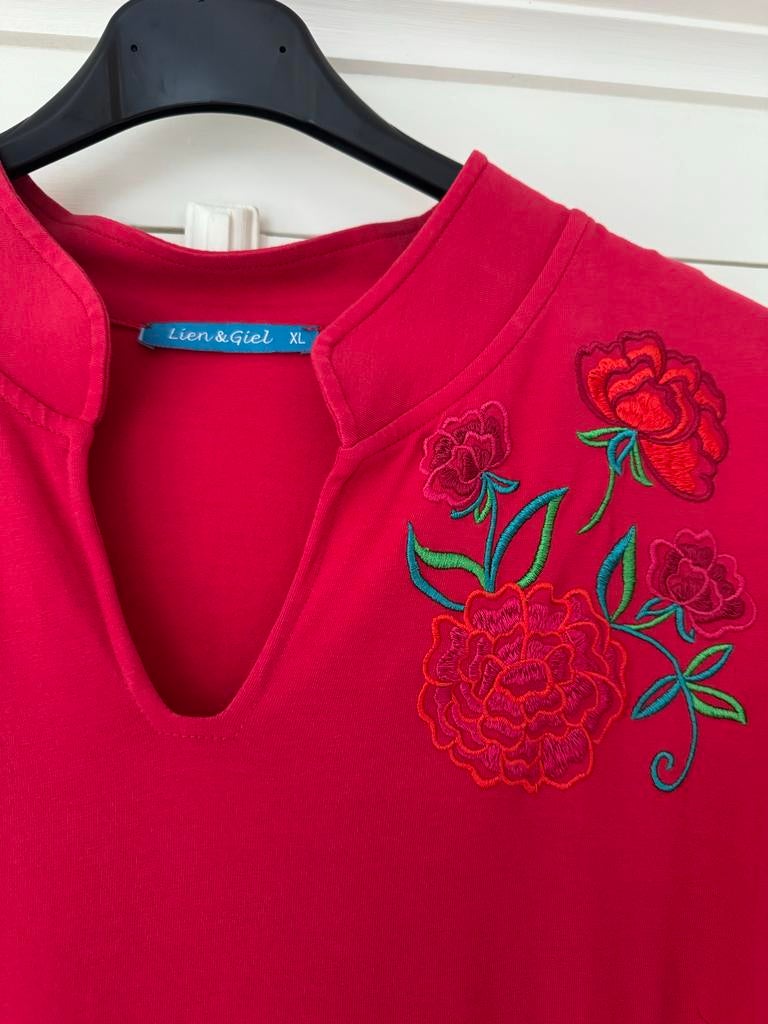 Prachtige rode jurk van Lien & Giel - Maat XL - nieuwstaat, Maat 46/48 (XL) of groter, Ophalen of Verzenden, Zo goed als nieuw