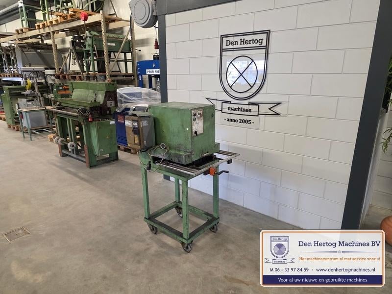 Ponsmachine Grunder sleufgaten 230V en perslucht, Ophalen, Gebruikt