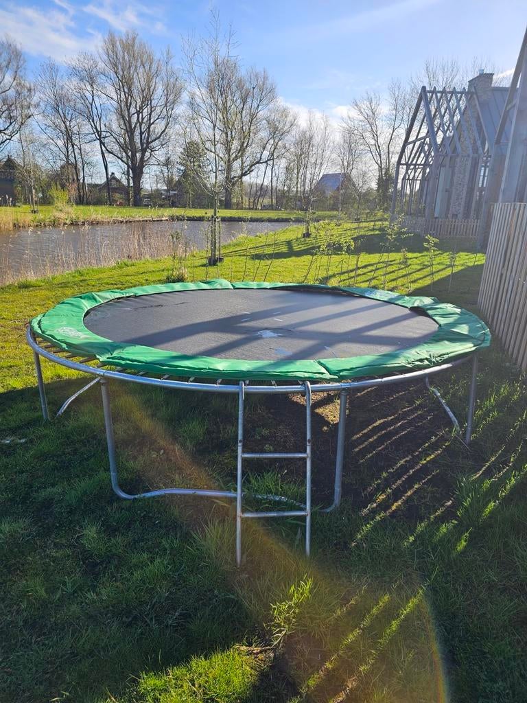 Grote trampoline Game On Sport 4.5 meter met trappetje, Ophalen of Verzenden, Zo goed als nieuw