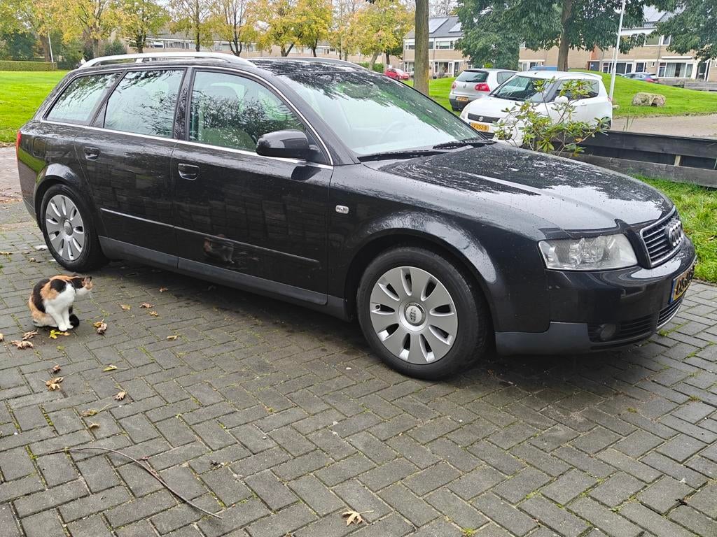 Audi A4 1.8 T Avant 120KW AUT 2003 Zwart, Auto's, Audi, Stof, Beige, 4 cilinders, A4