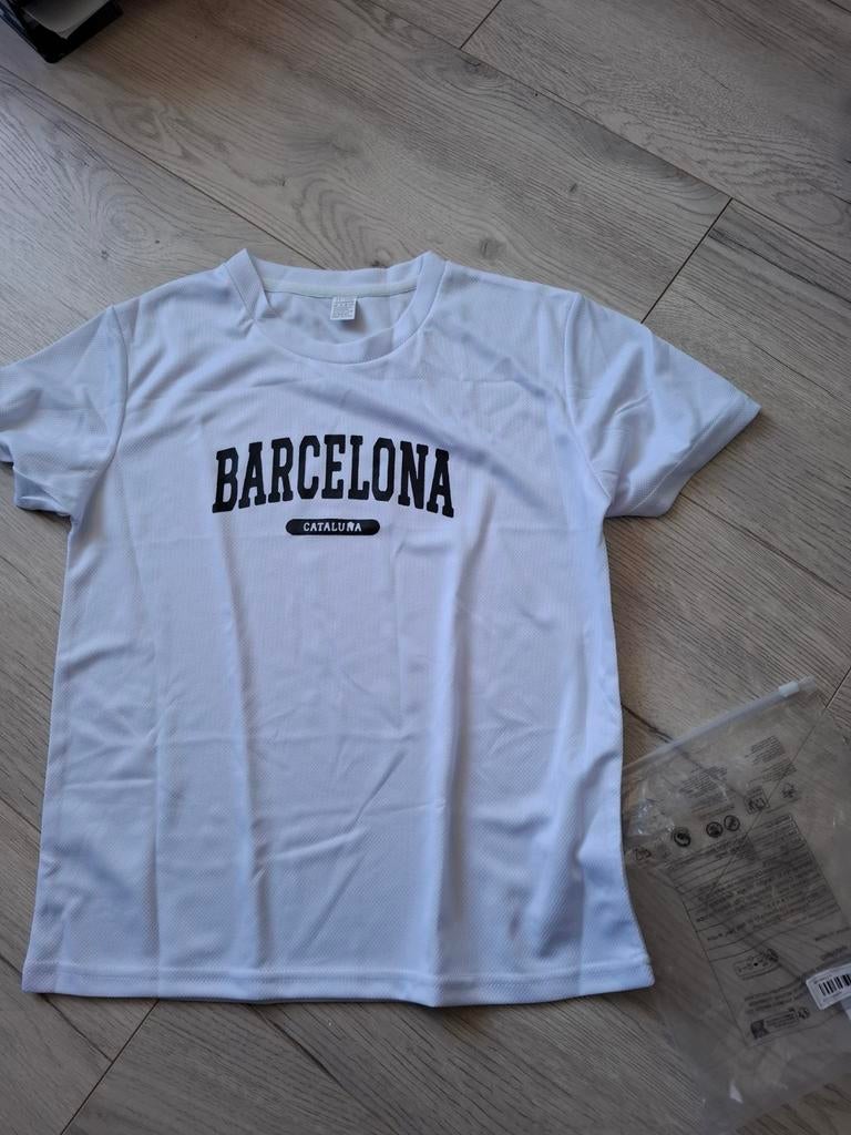 Wit Barcelona T-shirt - Nieuw 11-12 jaar, Ophalen, Nieuw, Jongen of Meisje, Shirt of Longsleeve