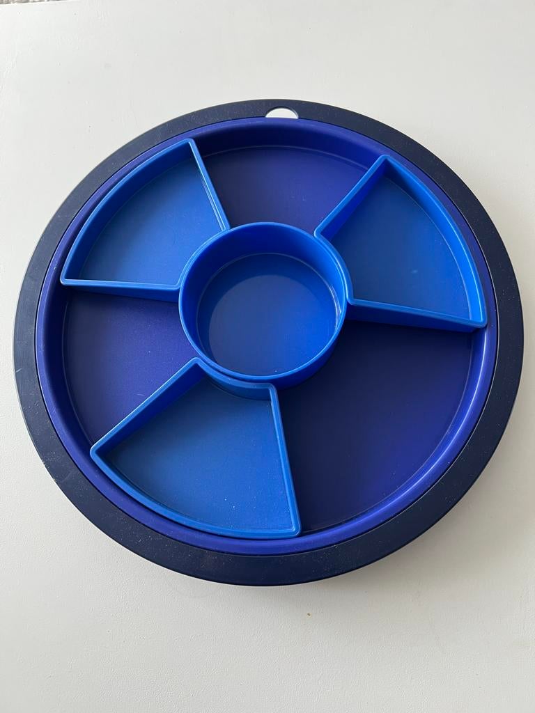 Tupperware serveerschaal/partyschaal/snackschaal met vakjes, Ophalen of Verzenden, Gebruikt, Blauw, Schaal