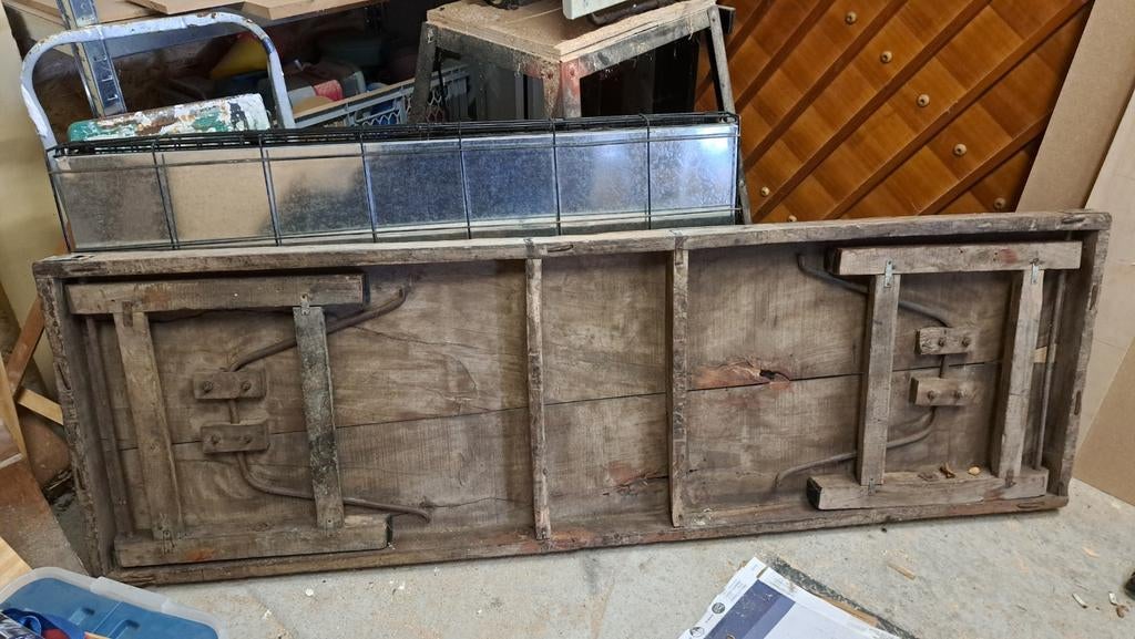 Oude  lage marktafel, Ophalen