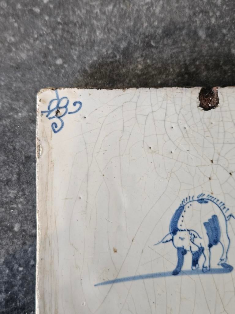 Antieke tegel Delft rund os koe antique tile ox cow, Ophalen of Verzenden
