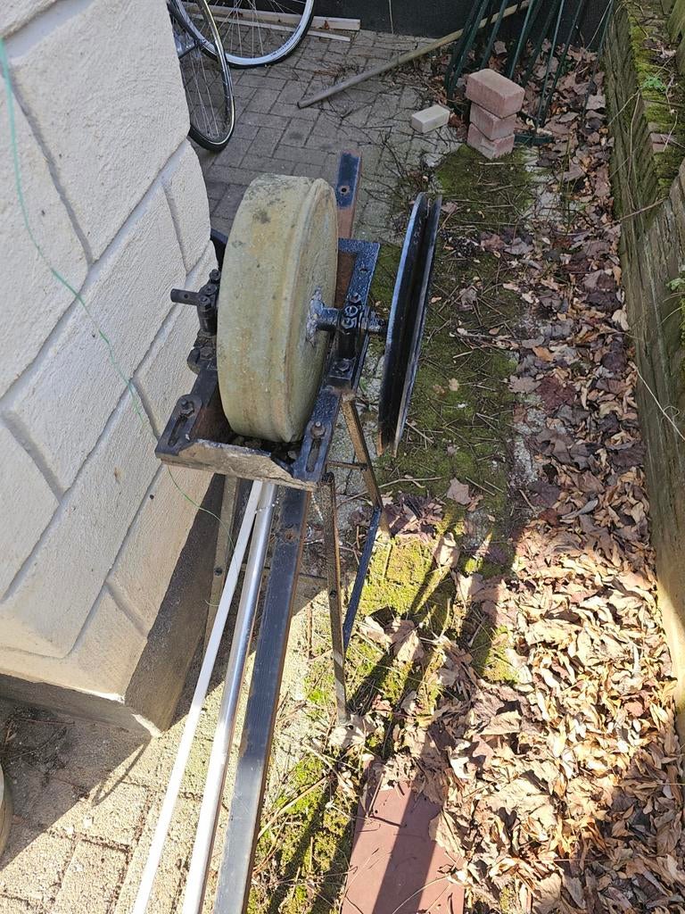 Antieke slijpsteen, Antiek en Kunst, Antiek | Gereedschap en Instrumenten, Ophalen