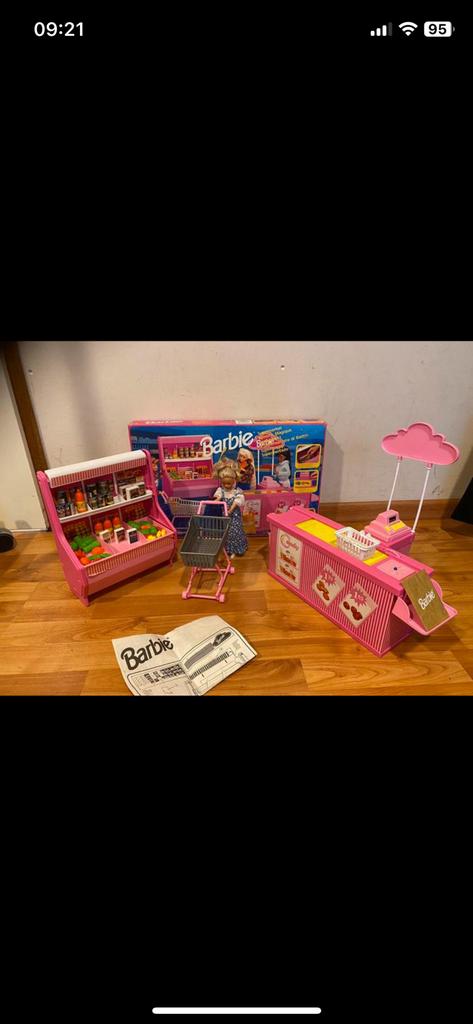 Barbie nostalgische winkel incl doos, Ophalen of Verzenden, Zo goed als nieuw, Toebehoren