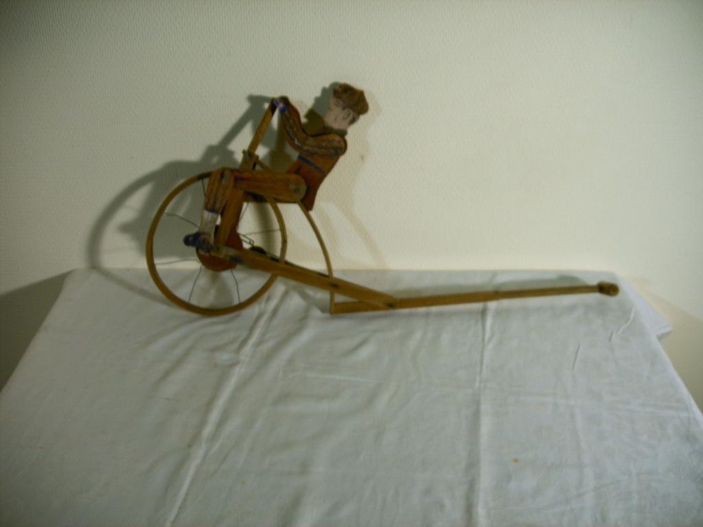 Antieke houten speelgoed fiets, Antiek en Kunst, Antiek | Speelgoed, Ophalen of Verzenden