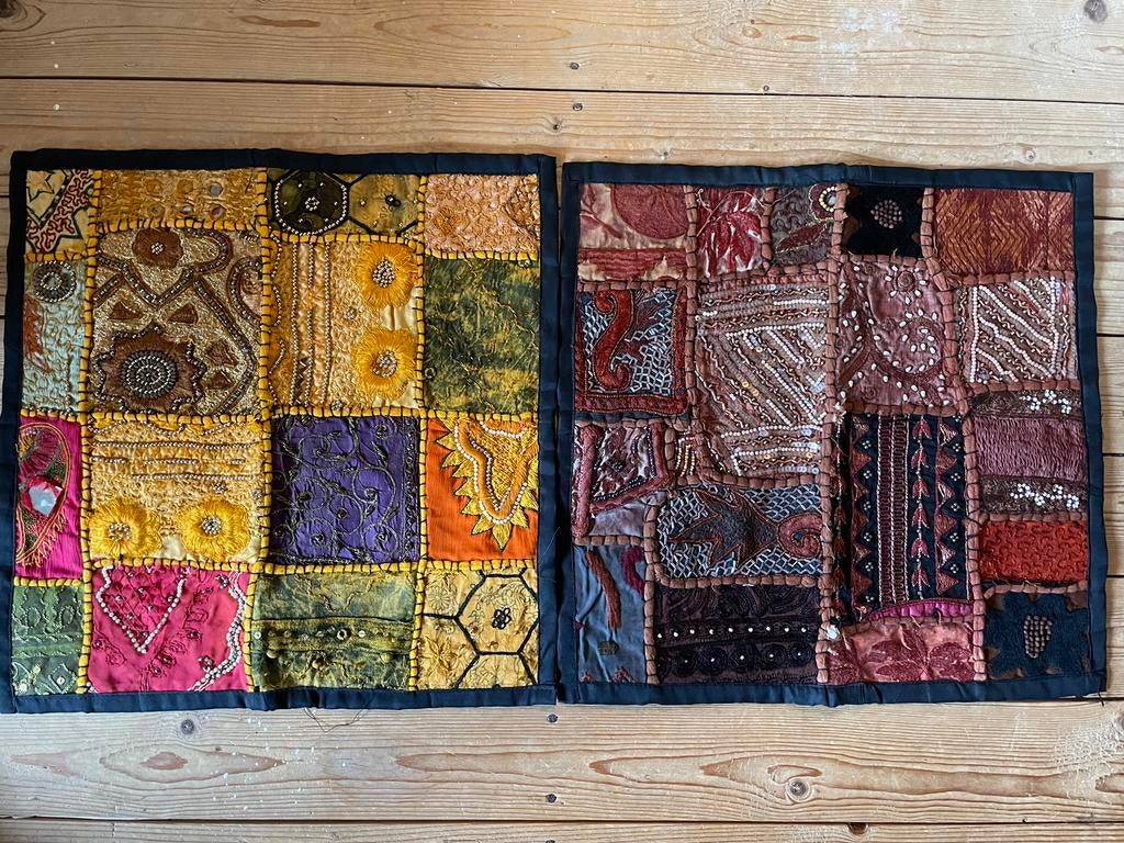 2 NIEUWE kussenhoesjes patchwork uit India met kraaltjes, Ophalen of Verzenden, Zo goed als nieuw, Zwart, Vierkant