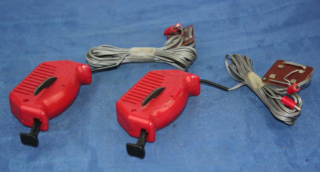 Märklin Sprint 1591 twee rode snelheidsregelaars, Kinderen en Baby's, Speelgoed | Racebanen, Ophalen of Verzenden, Gebruikt, Elektrisch