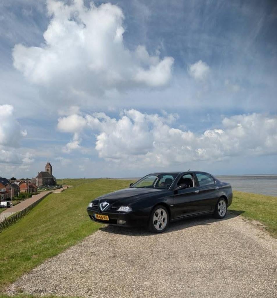 Alfa Romeo 166 3.0 V6 AUT 2000 apk tot februari 2027, 1525 kg, Zwart, Zwart, Stoelverwarming