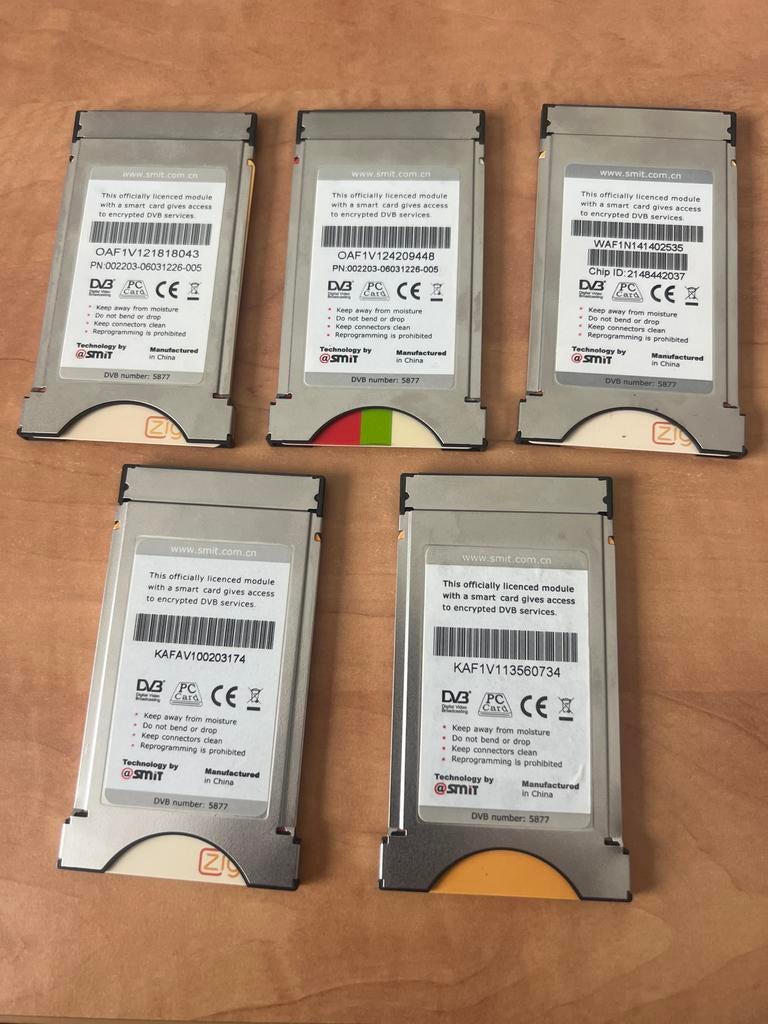 ZIGGO CI-MODULE. 4 STUKS TV-MODULES, Ophalen of Verzenden, Zo goed als nieuw