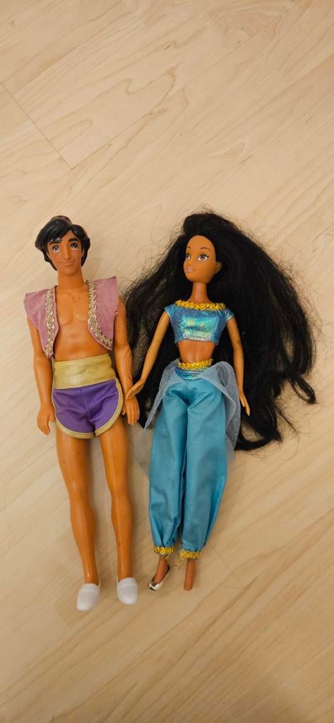 Aladdin en Jasmine barbie poppen, Ophalen of Verzenden, Gebruikt, Barbie