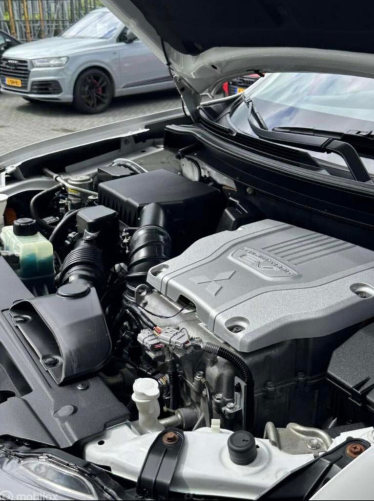 Mitsubishi Outlander PHEV | 2de eig! Euro6 A-label, 1998 cc, Outlander, 4 cilinders, Wit