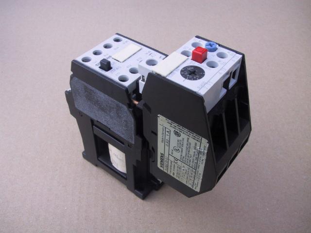 Siemens relais / magneetschakelaar 3TF40 / 3TF4010 + 3UA50, Ophalen of Verzenden, Gebruikt