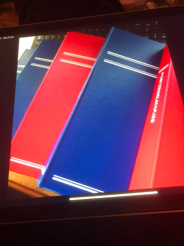 Voor de liefhebbers!!!20 lege PTT mappen div kleuren foto’s, Postzegels en Munten, Postzegels | Toebehoren, Verzamelalbum, Verzenden