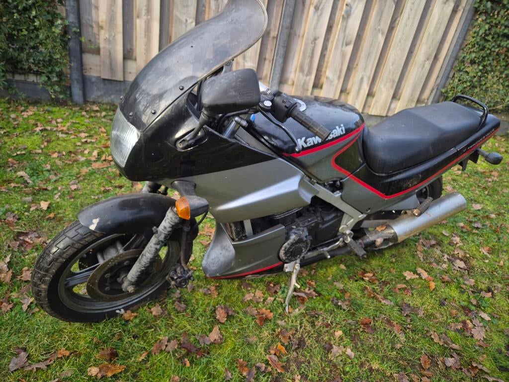 kawasaki gpz 500 voor opknappen of voor onderdelen, Motoren, Ophalen of Verzenden