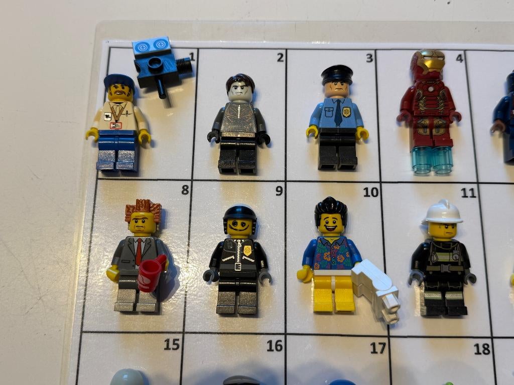 Lego - Minifigs - Meerdere thema's - Kijk en Combineer !!, Kinderen en Baby's, Speelgoed | Duplo en Lego, Ophalen of Verzenden