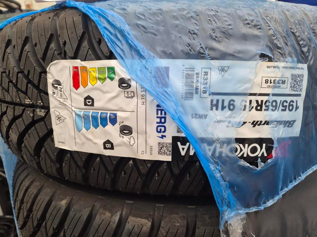 2 nieuwe auto banden 195 65 15 all season, Ophalen