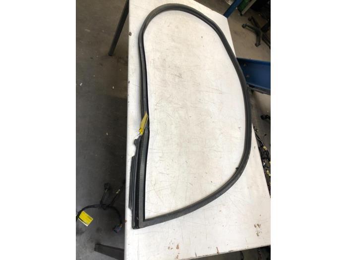 Portierrubber 2Deurs rechts van een Porsche 911, Gebruikt, -, -, Porsche