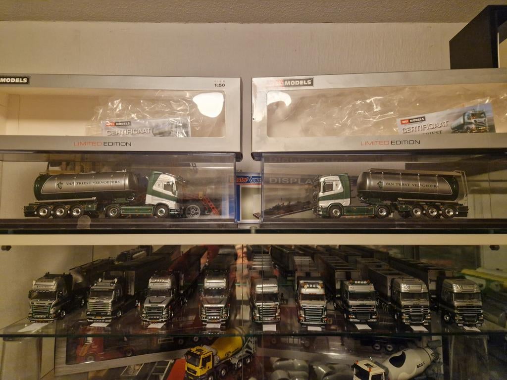 WSI Scania Van Triest, Hobby en Vrije tijd, Modelauto's | 1:50, Ophalen, Zo goed als nieuw, Bus of Vrachtwagen, Wsi