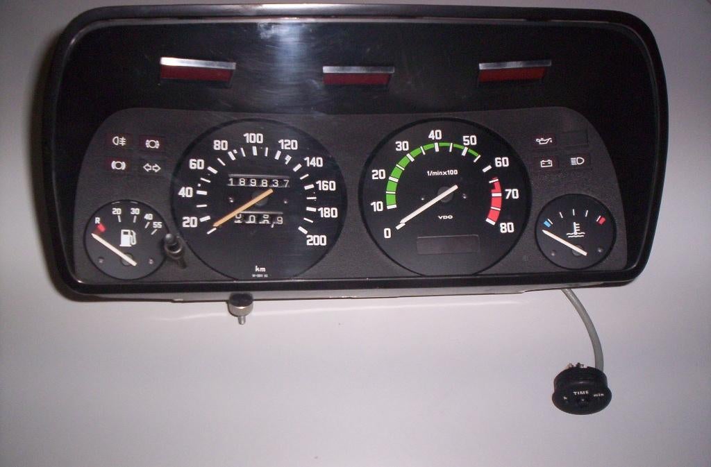 Cockpit BMW e21 met toerenteller incl  klokje bediening, Verzenden, BMW