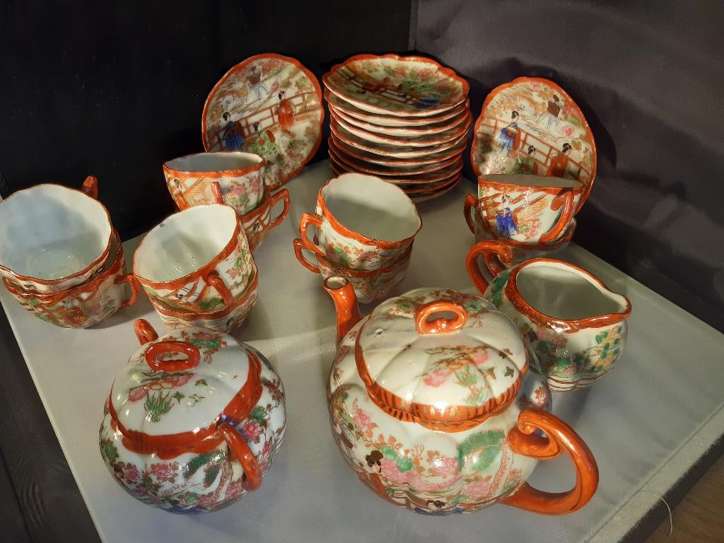 Chinees geschulpt thee servies, Ophalen of Verzenden