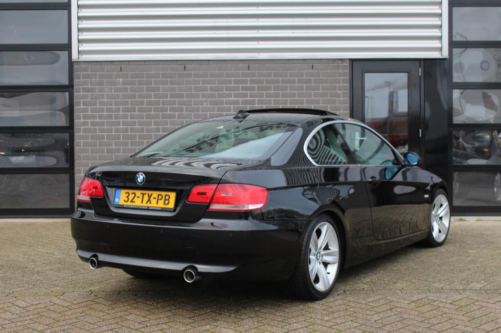 BMW 3 Serie Coupe 335i High Executive / Keyless / Schuifdak, Auto's, Automaat, Achterwielaandrijving, Gebruikt, Met garantie (alle)